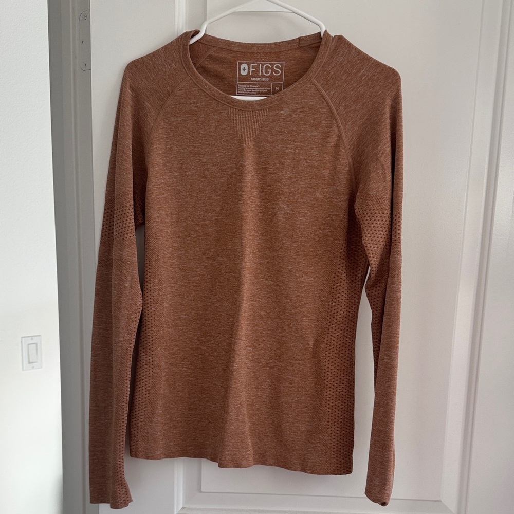 Figs Women's Tan Long Sleeve Tee